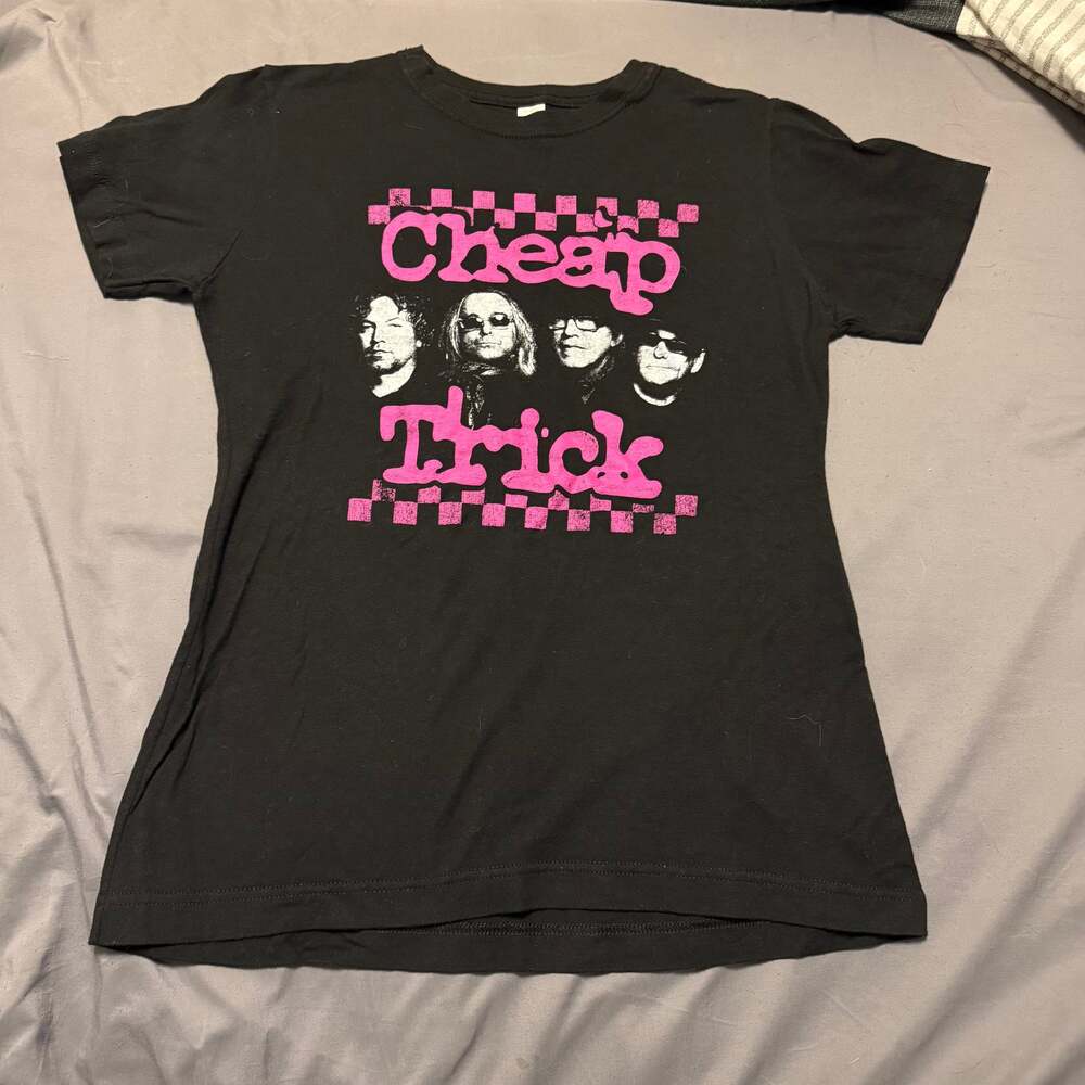 Cheap Trick band 2018 tour T-shirt Woman's Size X-Large